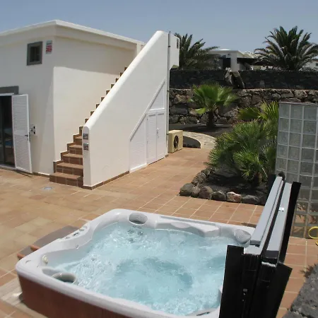 Paraiso, Heated Pool, Hottub, Roof Terrace, Wifi, Sea Views Villa *