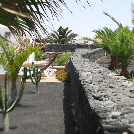 Paraiso, Heated Pool, Hottub, Roof Terrace, Wifi, Sea Views * Playa Blanca (Lanzarote)