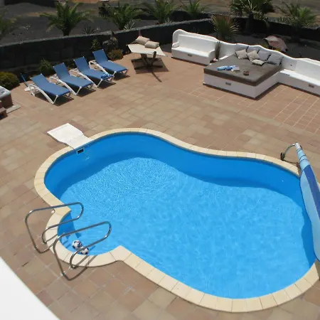 Paraiso, Heated Pool, Hottub, Roof Terrace, Wifi, Sea Views Βίλα