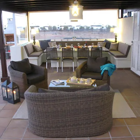 Villa Paraiso, Heated Pool, Hottub, Roof Terrace, Wifi, Sea Views *